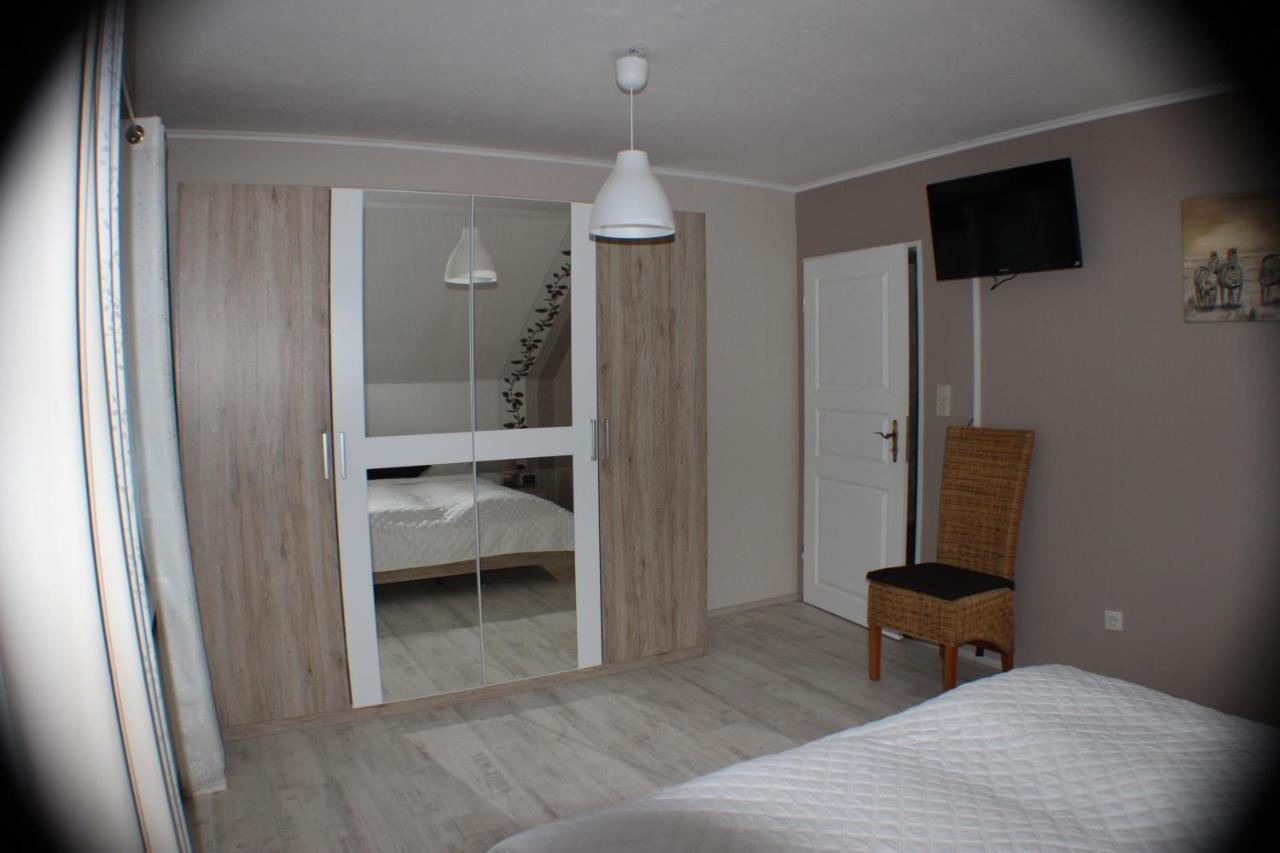 Ferienwohnung Ferienhaus Abbi mit Schwimmbad und Fitness für 8 Personen, Strand, Norddeich Hage Exterior foto